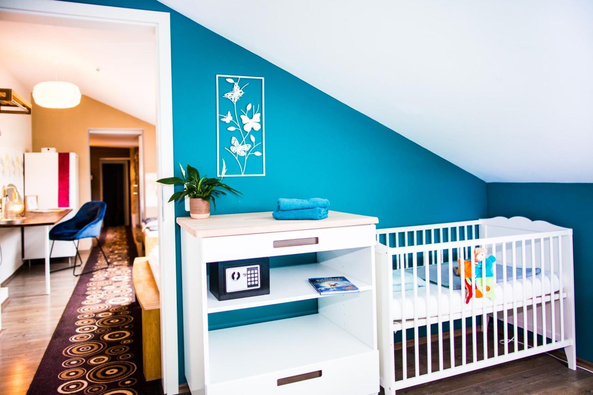 Bookeinfach Bad Ems - Private - Sauna Jacuzzi Whirlpool Swimmingpool Alahna Sup Beachvolleyball Billiards Ping Pong Cinema Theater Music Disco Ball Bbq Und Parkplaetze Exterior foto