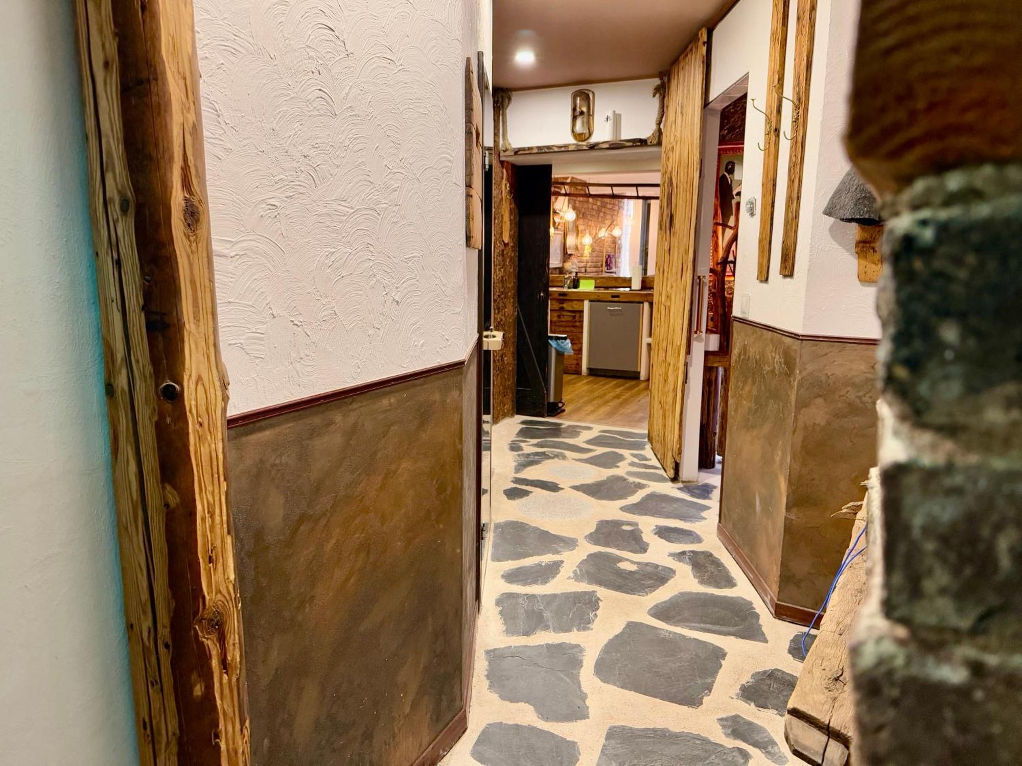 Bookeinfach Bad Ems - Private - Sauna Jacuzzi Whirlpool Swimmingpool Alahna Sup Beachvolleyball Billiards Ping Pong Cinema Theater Music Disco Ball Bbq Und Parkplaetze Habitación foto